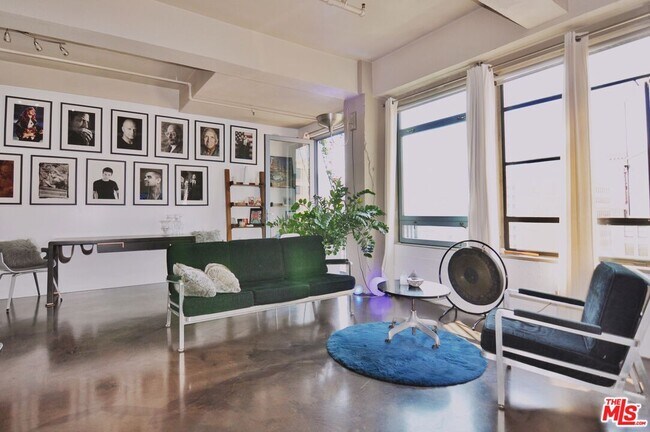 Photo - 849 S Broadway Unidad 1009 Rental