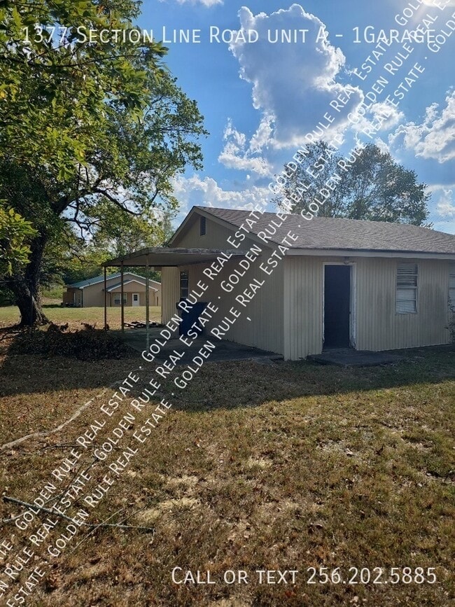 Photo - 1377 Section Line Rd House