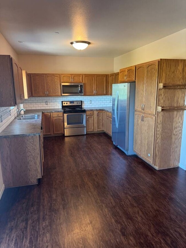 Photo - 280 Baker St Unit #202