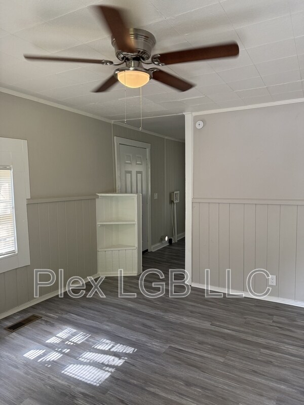 Photo - 224 Bell St