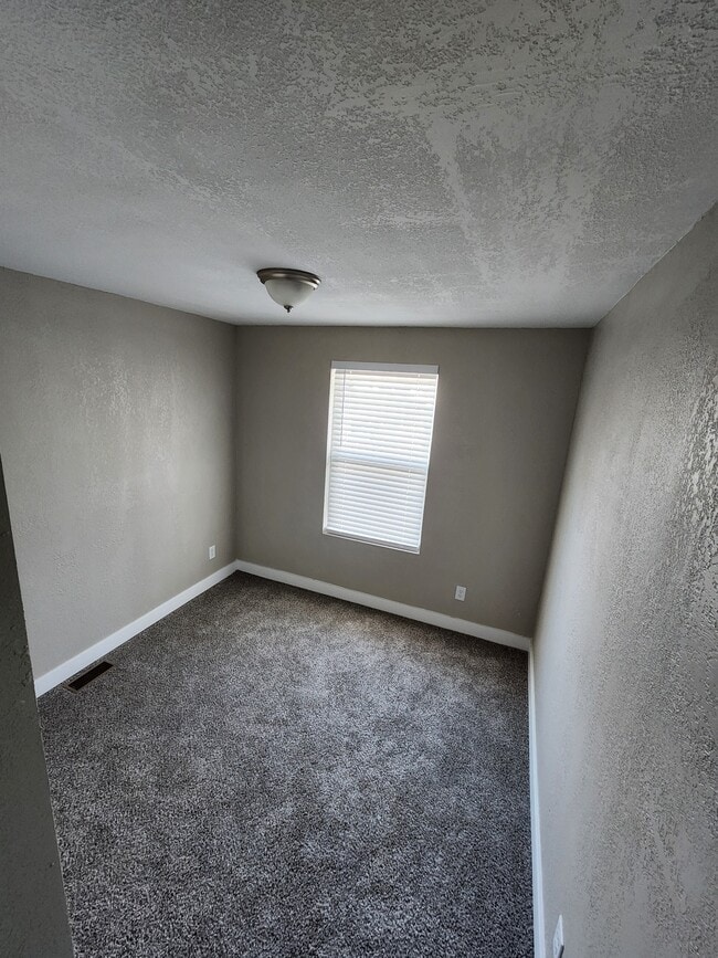 Photo - 307 E Washington St