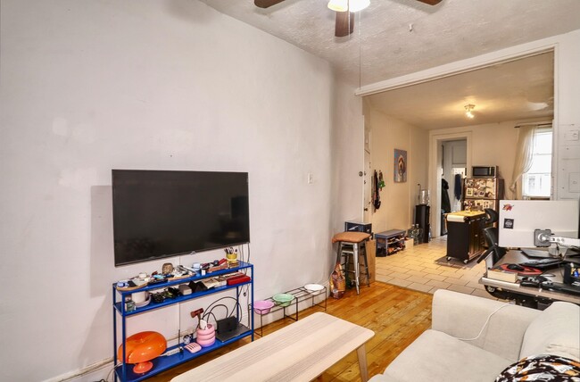 Photo - 521 Willow Ave Unit 1R