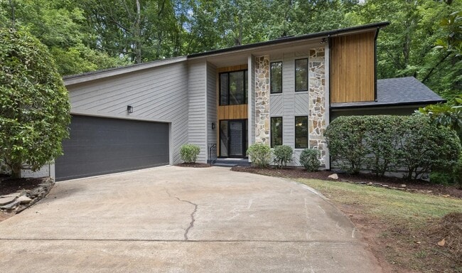 Building Photo - 7816 Harbor Dr Rental