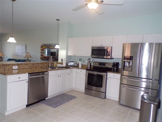 3500 Mondovi Ct Unit 811