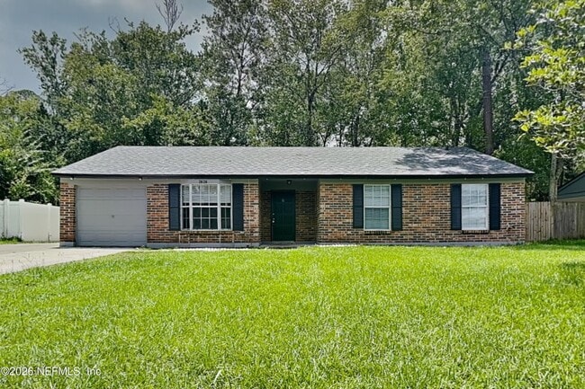 Building Photo - 2626 Pinewood Blvd