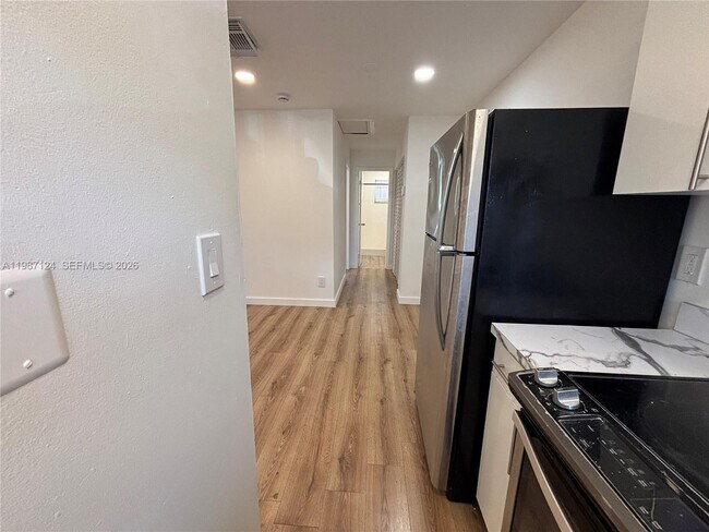 Photo - 2308 Jackson St Unit 3