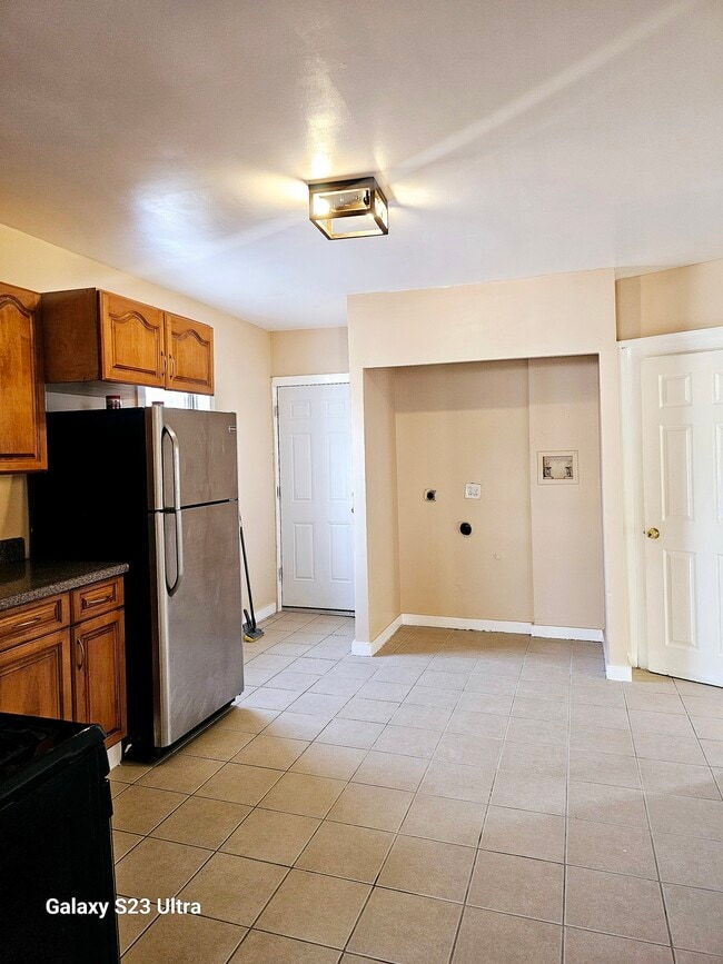 Photo - 124 Division St Apartment