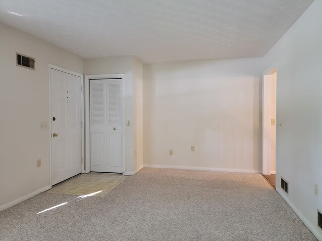 Photo - 457 W Main Ave