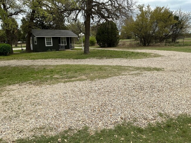 Photo - COMING SOON 4/2 with Acreage & BONUS SPACE