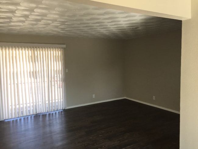 Photo - 222 S Hampton Rd Unit 204