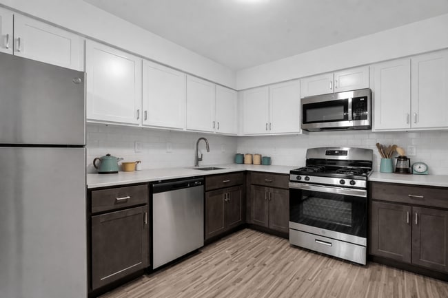 Photo - Rochester Club Apartments