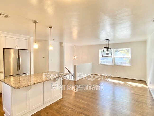 Photo - 146 Linbrook Dr