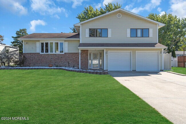 Building Photo - 691 Sussex Ct