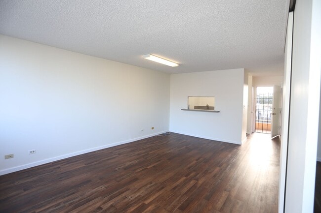 Photo - Lakeview Gardens Condo