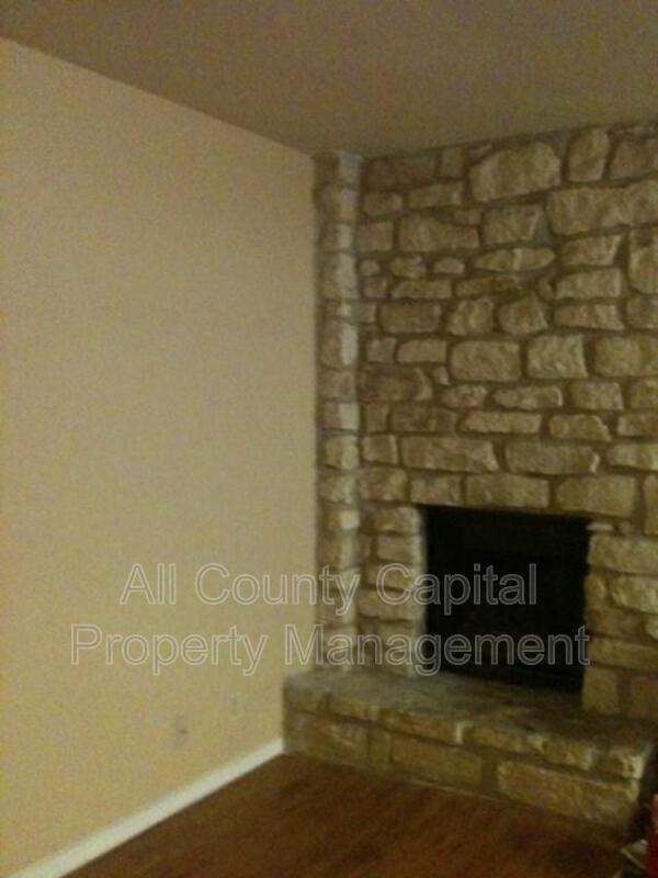 Photo - 9804 Roxanna Dr