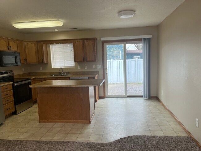 cocina - 997 N Highway 105 Unidad 991