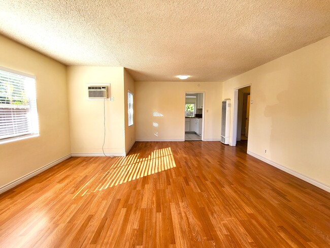 Photo - 11307 Highdale St