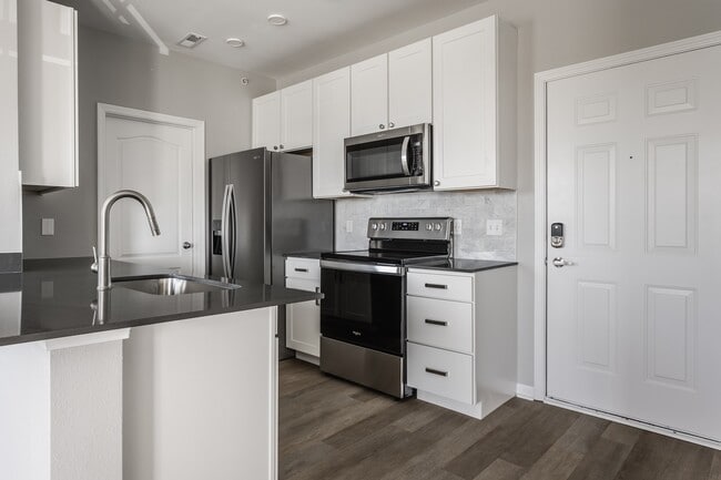 Alexandria of Carmel Apartments