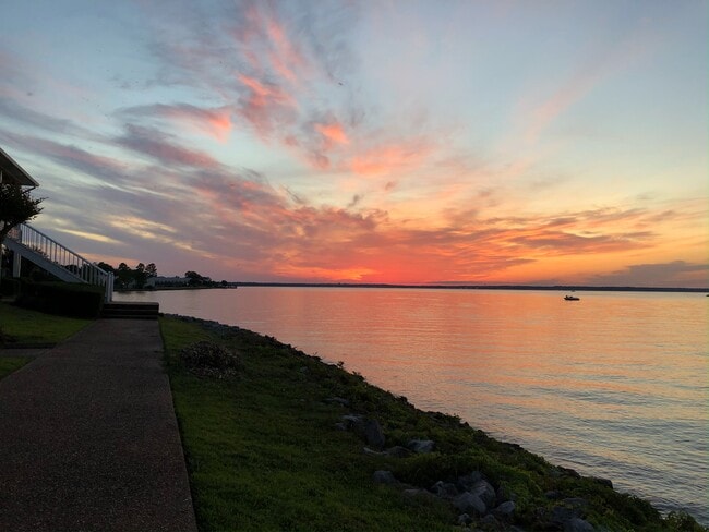 Photo - 68 Lake Barnett Dr Unit The Barnett