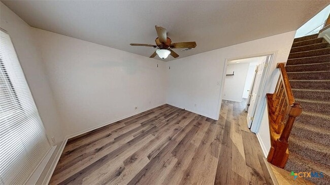 Photo - 609 Man O War Dr