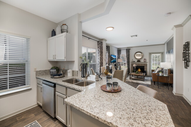 Kitchen - Toscana at Sonterra Apartments