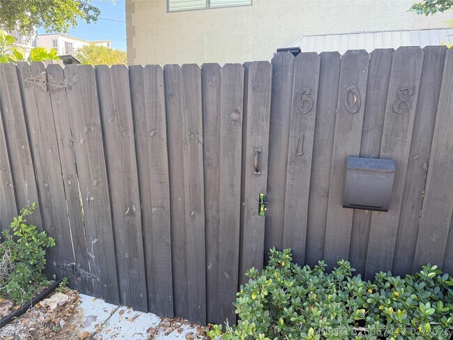 Photo - 608 NE 29th Dr