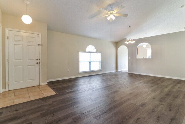 Photo - 6452 Tabogi Trail