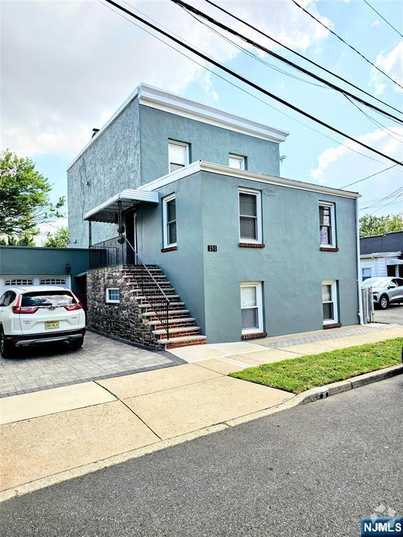Building Photo - 251 Copeland Ave Rental