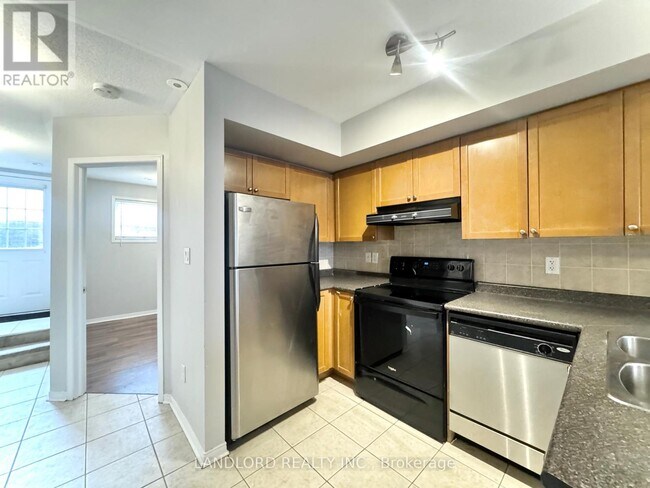 Photo - 65 Turntable Crescent