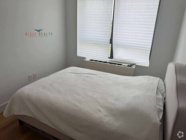 Building Photo - 45-11 Broadway Rental