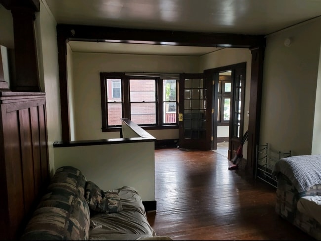 Photo - 15 Hughes Ave