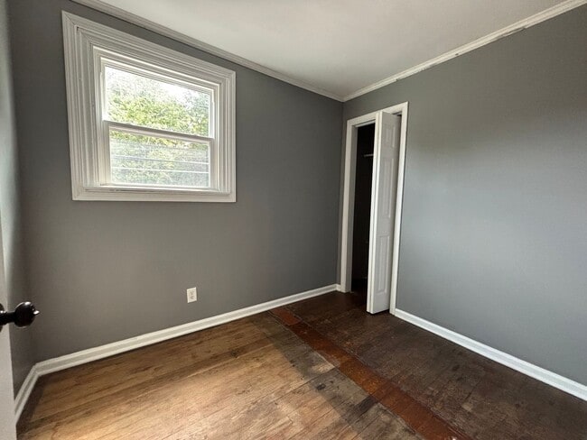 Photo - 3 Bed | 1 Bath | Private Patio | Unbeatable Value