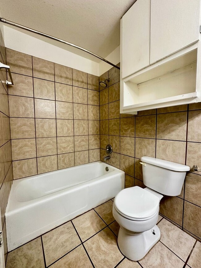 Photo - 3/2 With Office