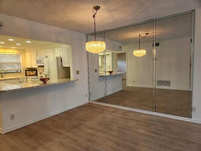 Photo - 2000 S Federal Hwy