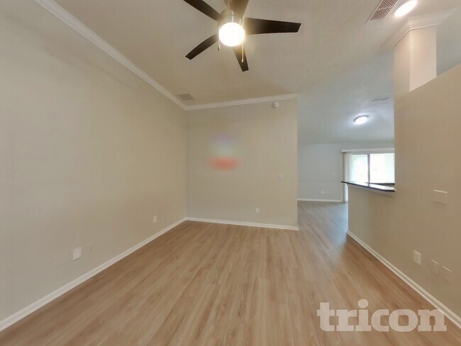 Photo - 1695 Northglen Cir