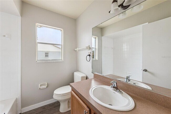 Photo - 46 N Fairfax Ave Unit 46