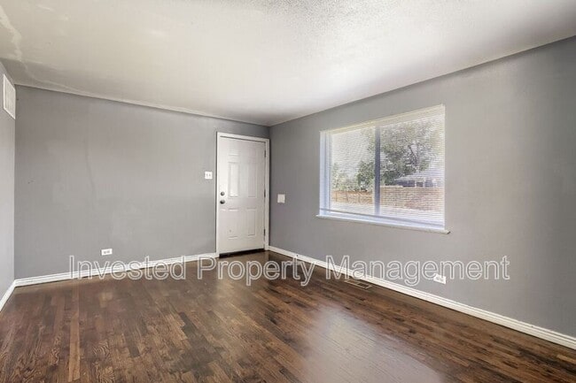 Photo - 8316 E 16th Ave