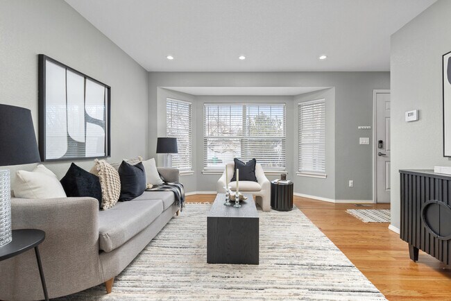 Photo - 17072 E Wyoming Dr