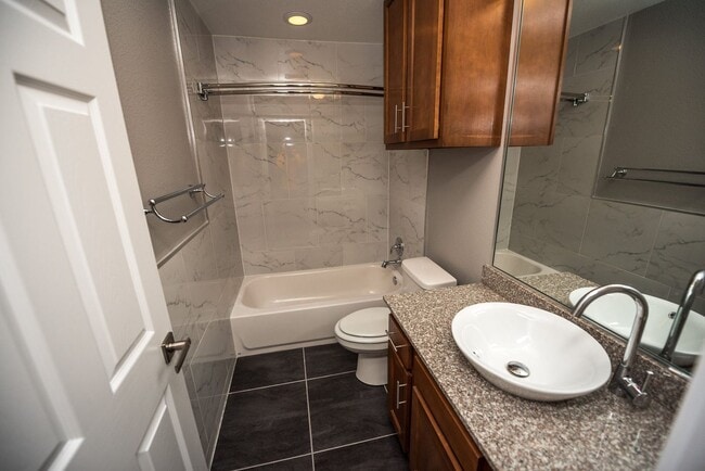 Axiom Apartments