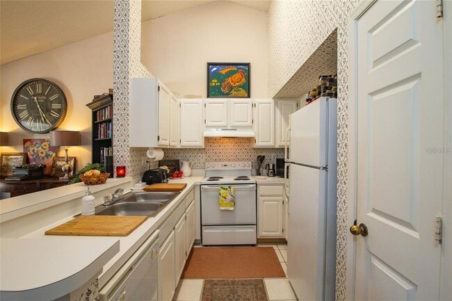 Photo - 10000 SW 52nd Ave Unit 104