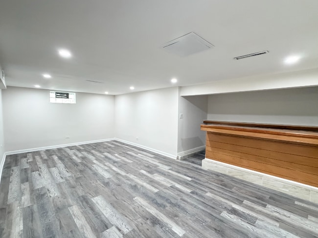 Photo - 18534 Wentworth Ave