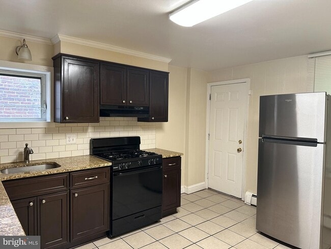 Photo - 705 Anderson St