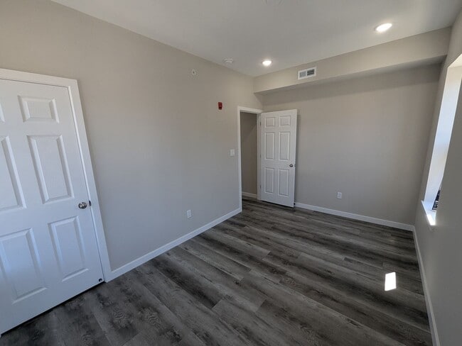 Photo - 4995 W Thompson St Unidad 2F