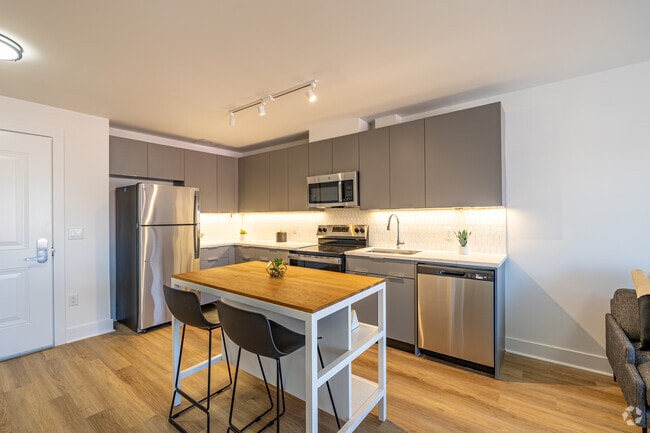 1BR, 1BA - 582SF - Kitchen
