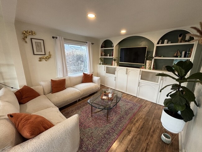 Photo - 1954 Florida Ave