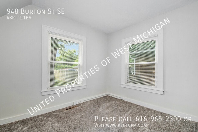 Photo - 948 Burton St SE
