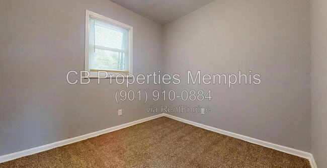 Photo - 4360 Bluebell St