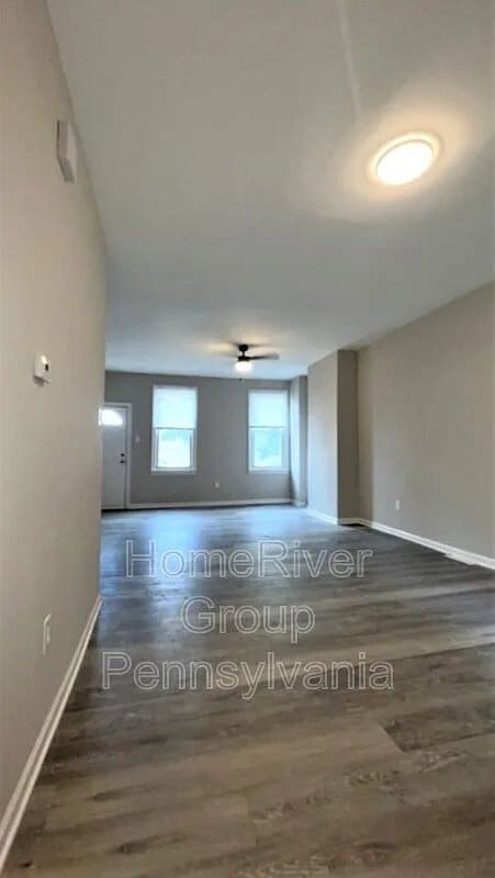 Photo - 5025 Jackson St