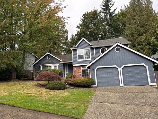 Building Photo - Beautiful Tri-level 3 beds, 2.5 baths plus...