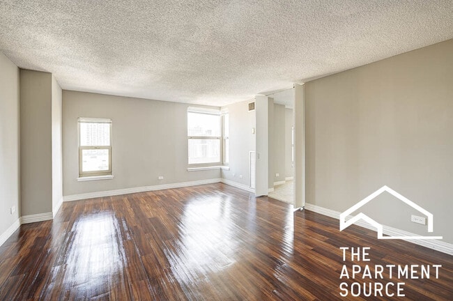 Photo - 100 W Chestnut St Unit 1805